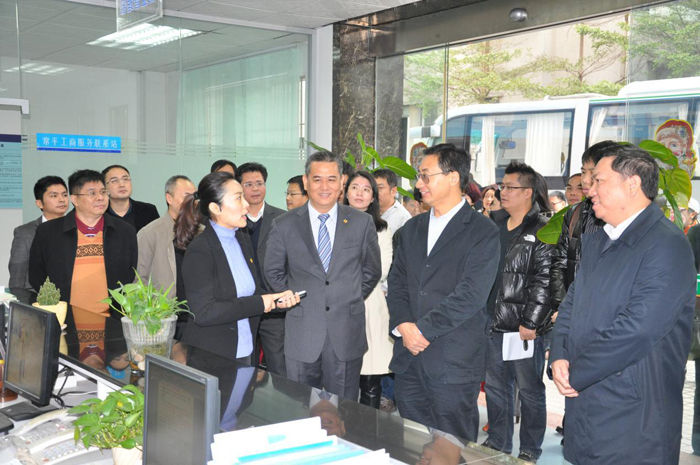 東莞市委常委、宣傳部部長潘新潮一行蒞臨常平科技園參觀交流