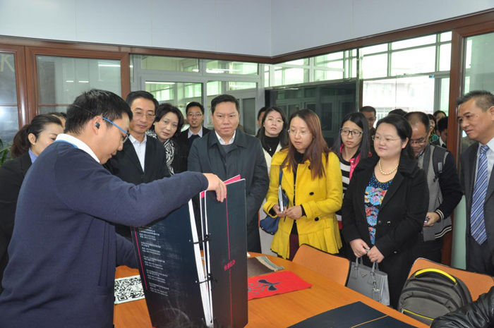東莞市委常委、宣傳部部長潘新潮一行蒞臨常平科技園參觀交流