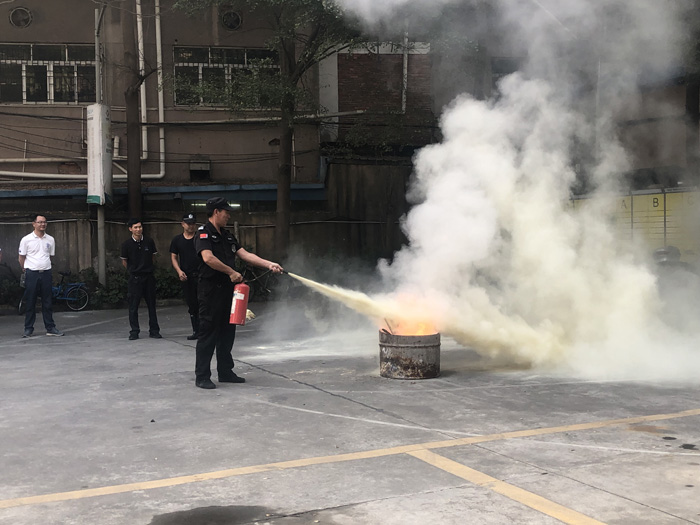 生命重于泰山——常平科技園開展消防安全知識培訓(xùn)及消防演練