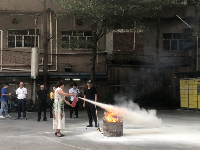 生命重于泰山——常平科技園開展消防安全知識培訓(xùn)及消防演練