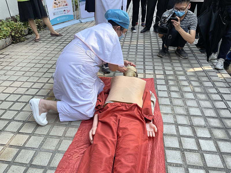 凝心聚力愛心傳遞 義診活動(dòng)溫暖人心