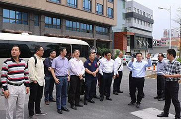 美國莞商聯(lián)合會來訪我集團(tuán)木棆創(chuàng)業(yè)園區(qū)孵化器參觀交流